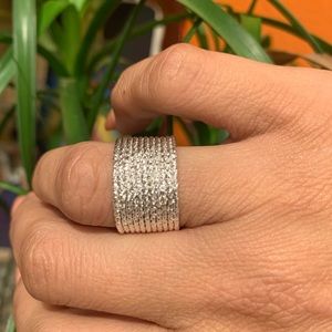 *Avon Natural Falcon Ring